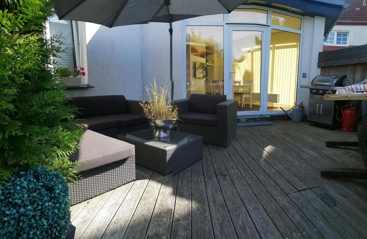 Schoene Ruhige Wohnung Mit Terrasse Und Parkplatz Greifswald Exterior photo